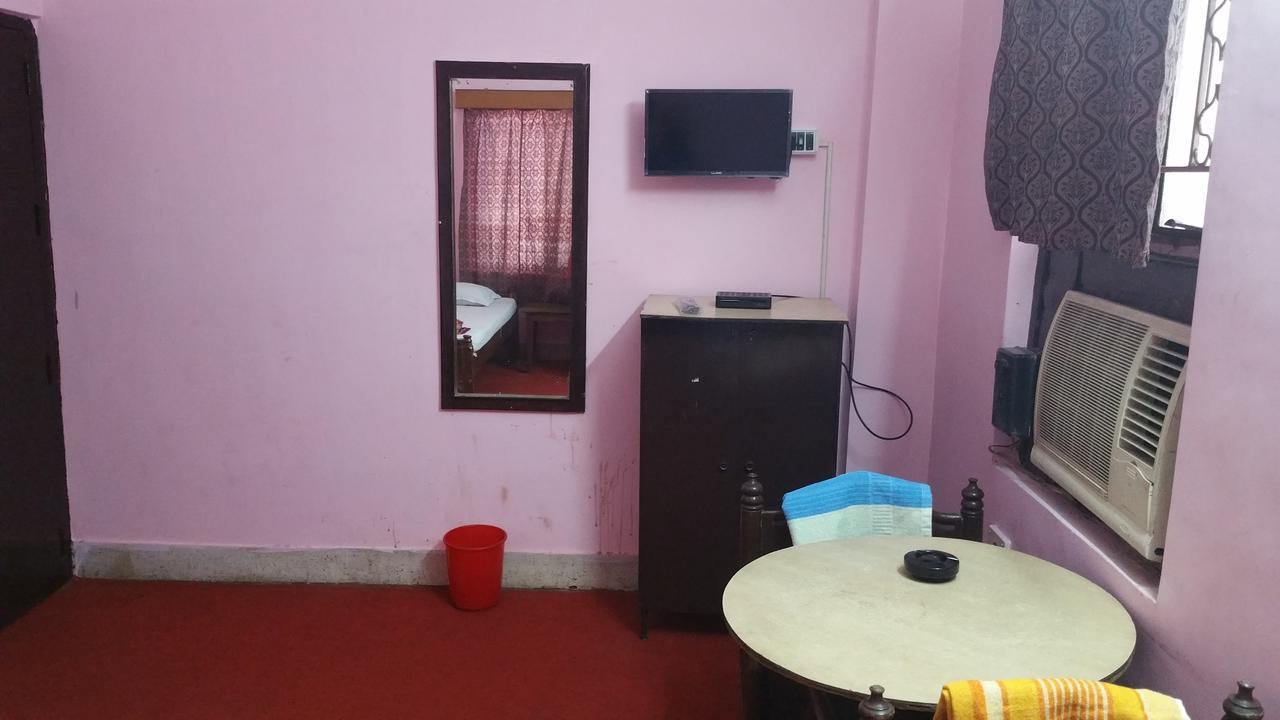 Renu Guest House Колката Екстер'єр фото