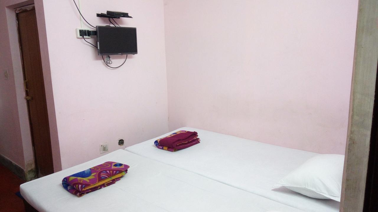 Renu Guest House Колката Екстер'єр фото