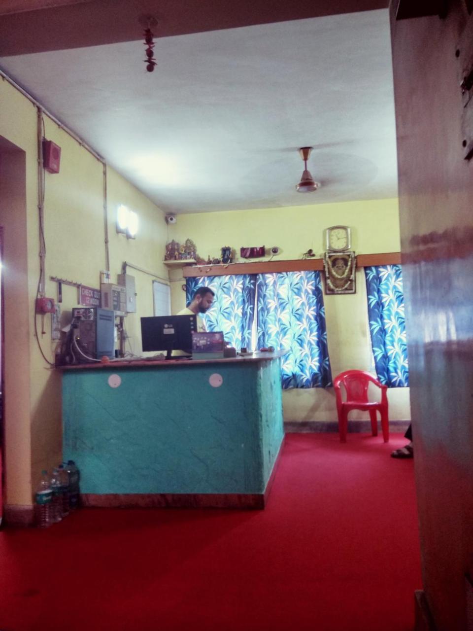 Renu Guest House Колката Екстер'єр фото