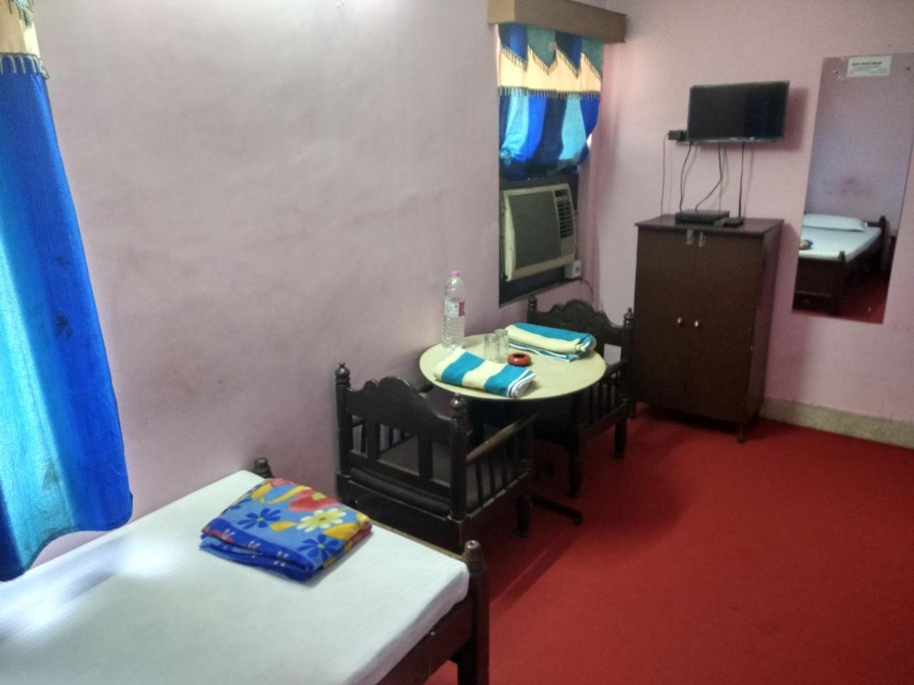 Renu Guest House Колката Екстер'єр фото