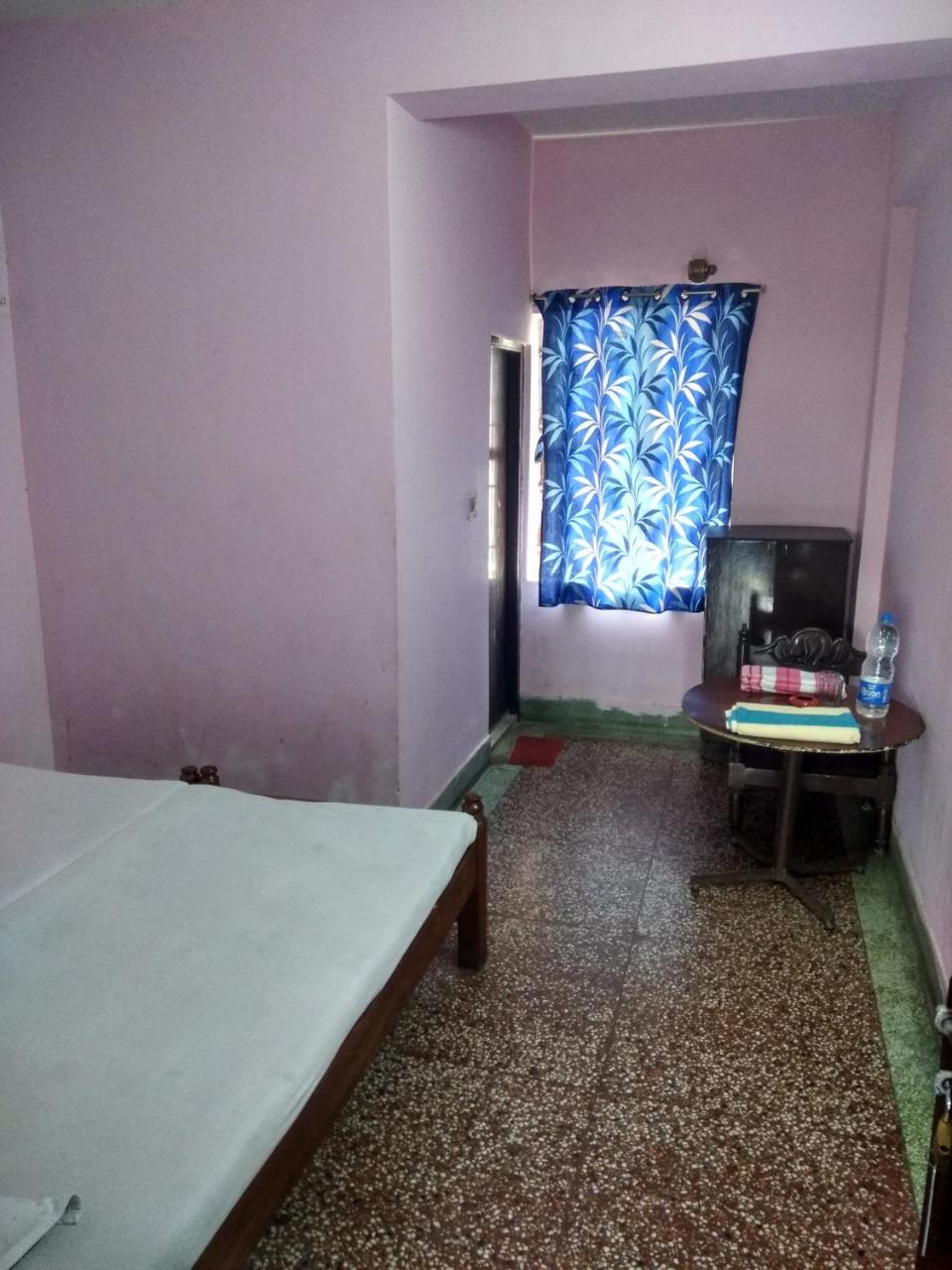 Renu Guest House Колката Екстер'єр фото