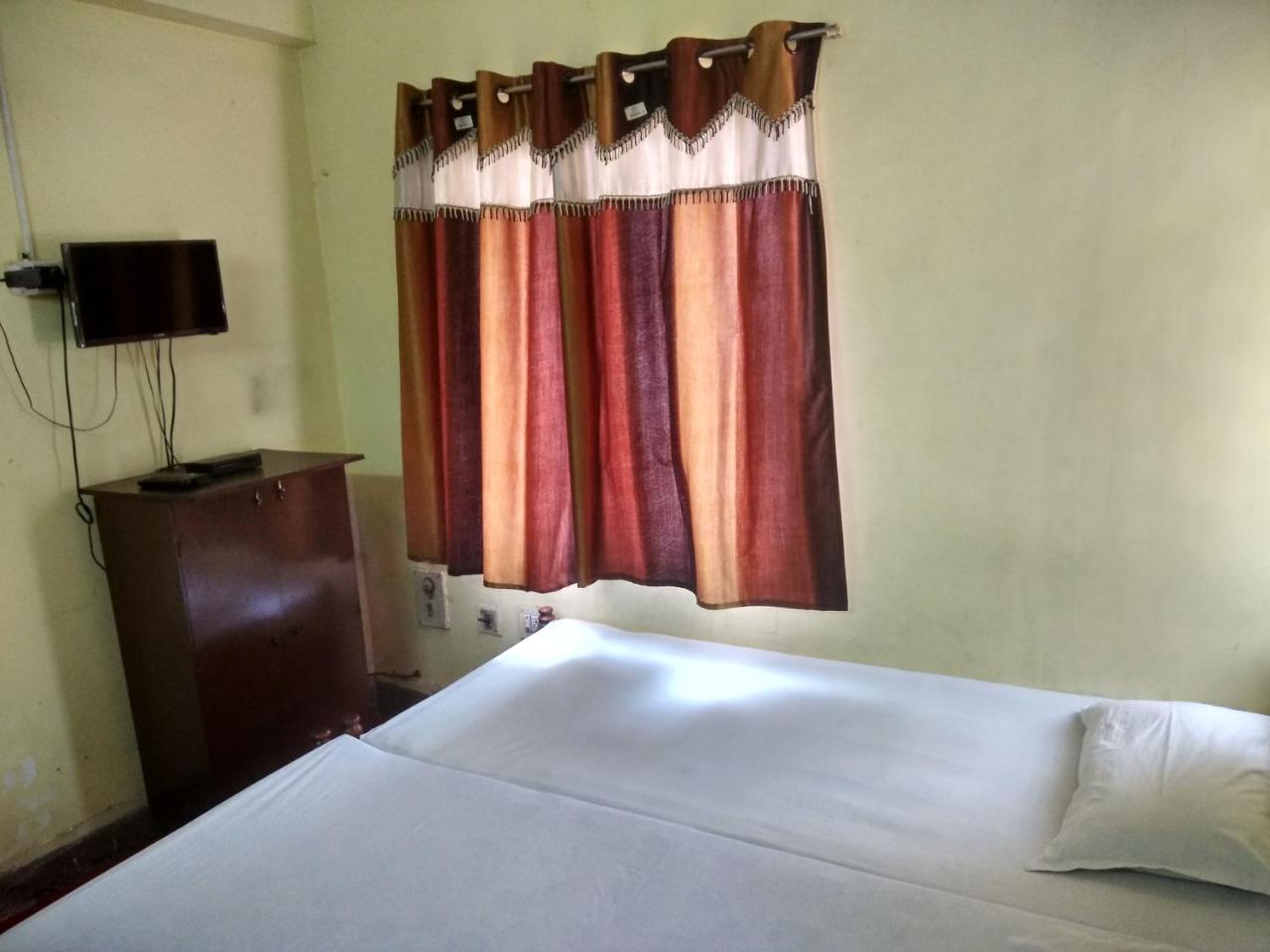 Renu Guest House Колката Екстер'єр фото