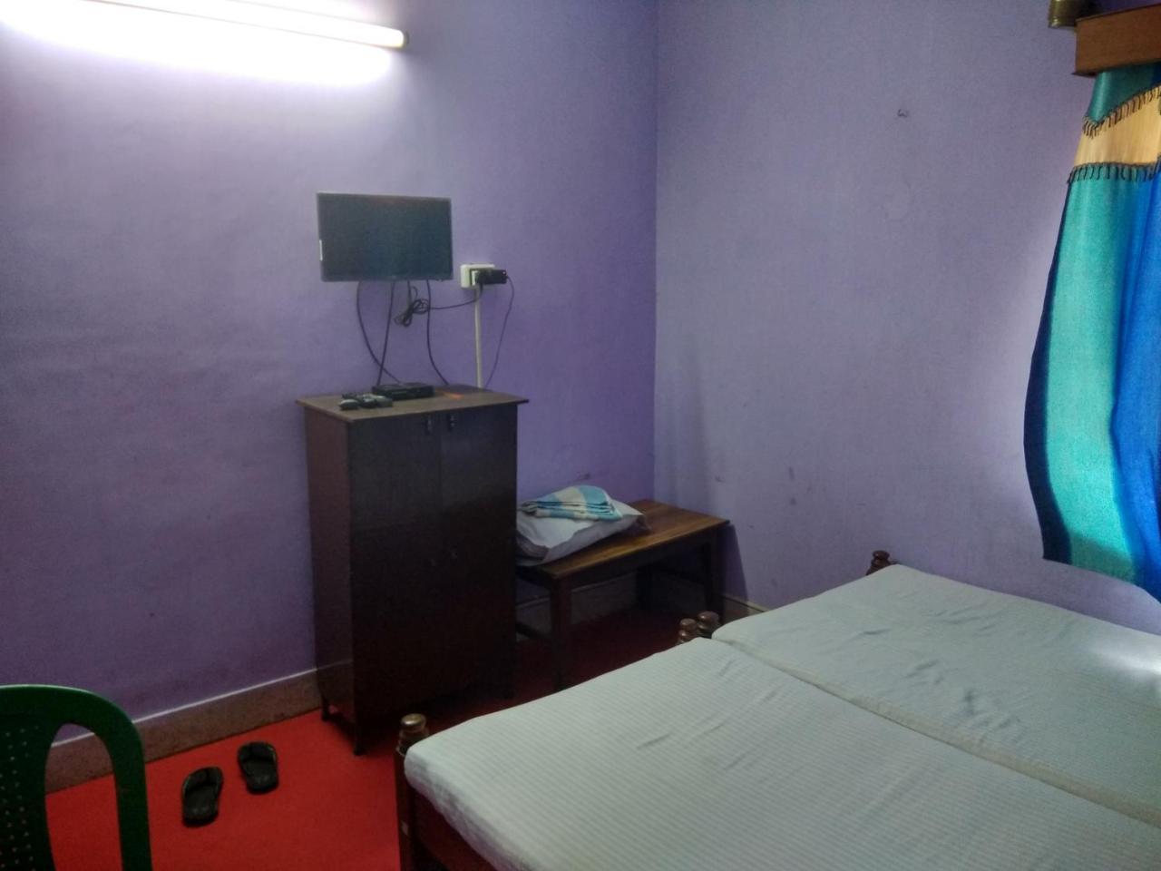 Renu Guest House Колката Екстер'єр фото