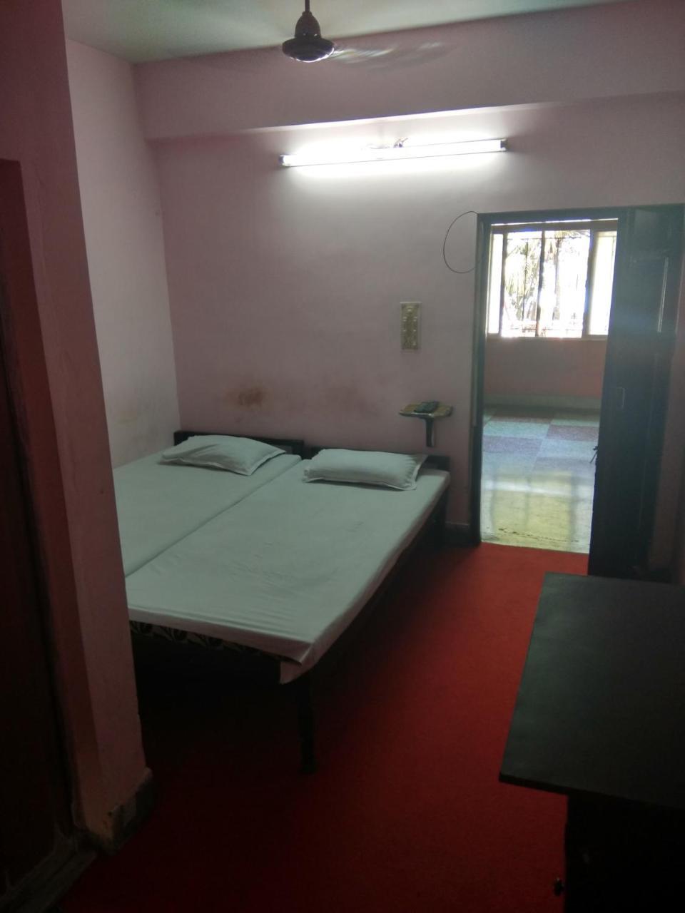 Renu Guest House Колката Екстер'єр фото